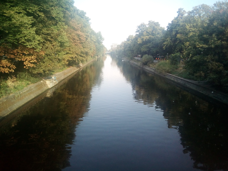 Come and tell me your dull and unexciting news 23: Calmly through the day 