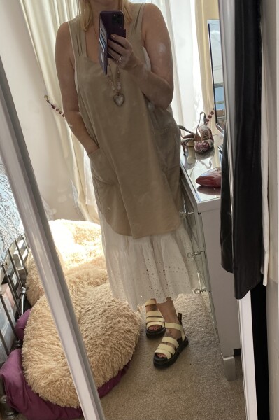 What are you wearing today? Melting into summer '22