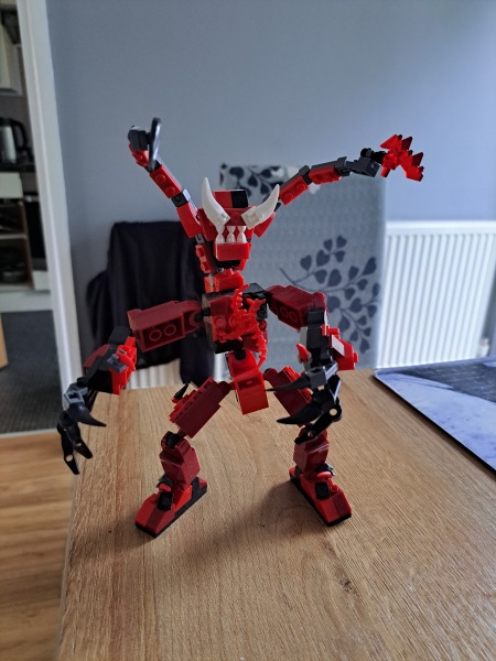 Share with LEGO your children’s most imaginative creations - £200 LEGO voucher to be won