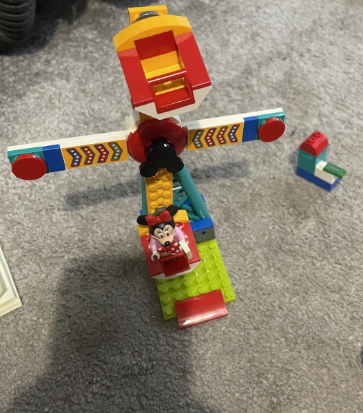 Share with LEGO your children’s most imaginative creations - £200 LEGO voucher to be won