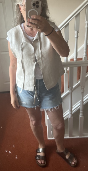 What are you wearing today? Melting into summer '22