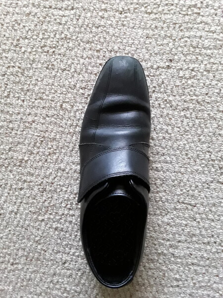 Which shoes for secondary?