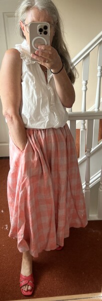 What are you wearing today? Melting into summer '22