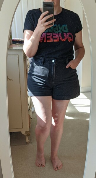 What are you wearing today? Melting into summer '22