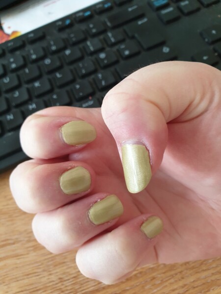 How often do you have gel polish re done? Plus, inspire me with your fab colours!