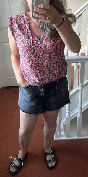 What are you wearing today? Melting into summer '22