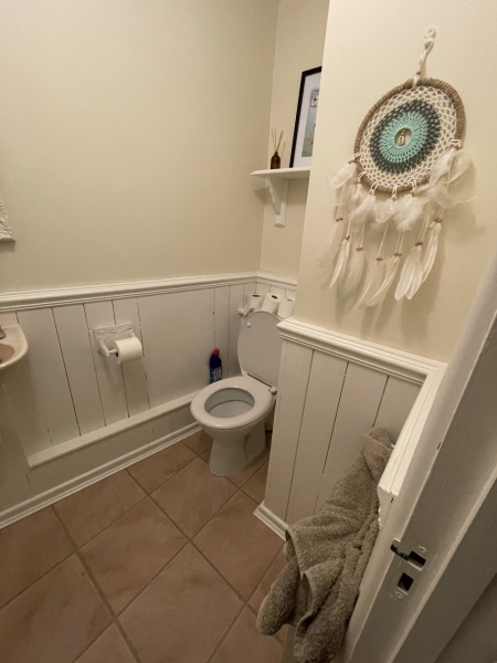 Please help me with my awkward cloakroom 