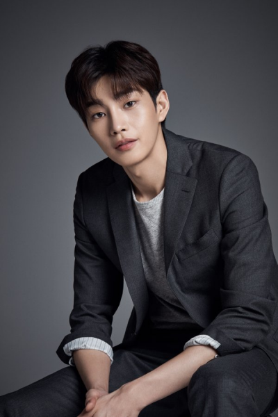 MsLatté’s Daebak Cybercafé (Kdrama addicts #34): July brings internal conflict. Make the most of sunshine and the long days, or keep on top of your kdrama? 🤔