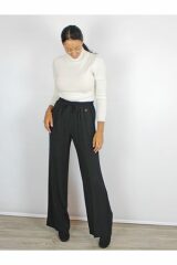 Styling wide leg trousers 