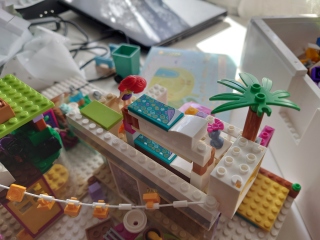 Share with LEGO your children’s most imaginative creations - £200 LEGO voucher to be won