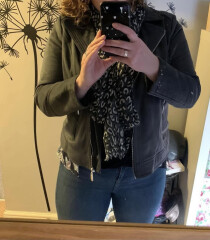 Am I unusually heavy for my size or do I have reverse body dysmorphia?