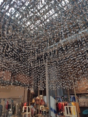 Les Parisiennes des Mamansnet: Always Have a Ball Gown at the Ready in Celebration of Your Enemy's Demise