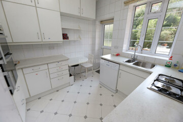 How much would this flat cost to refurbish.