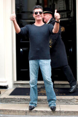 What kind of jeans looks best on a man?
