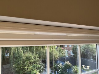 How to get a Hilary's Roman blind down