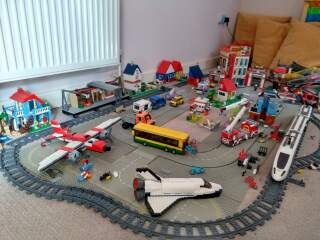 Share with LEGO your children’s most imaginative creations - £200 LEGO voucher to be won