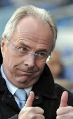 Edinburgh Fringe comic spat on and shunned by colleagues as a 'transphobe' for show about women