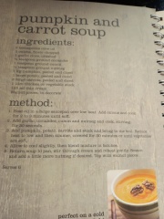 Can you recommend me a simple low-carb veg soup?