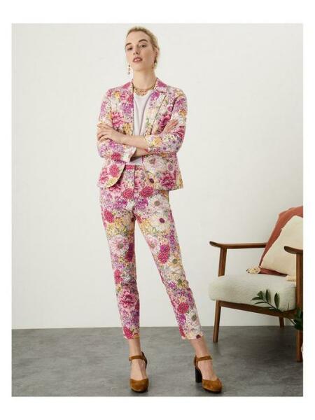 Please help me find a similar floral suit
