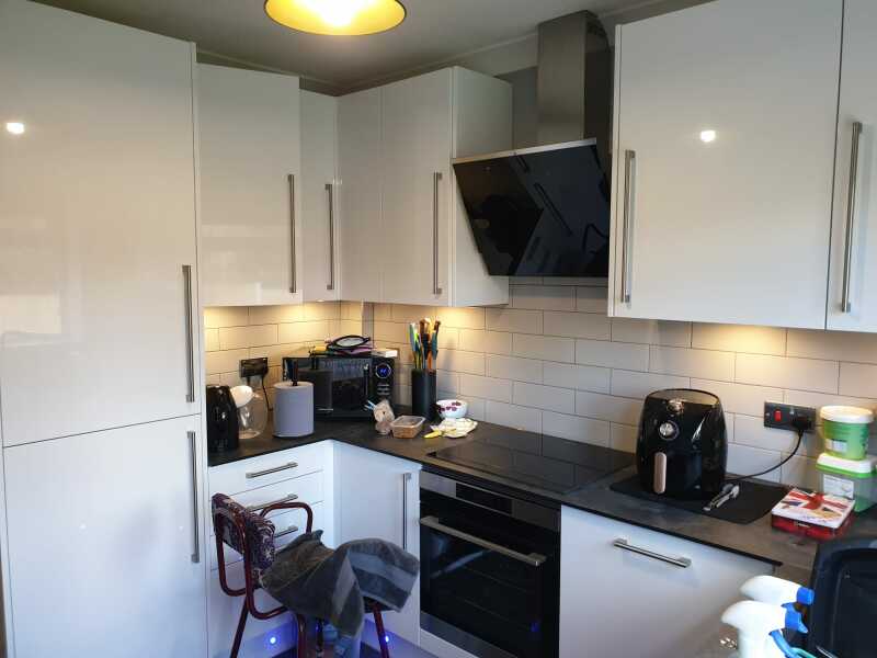 Kitchen tiles - shiny and glossy or matt?