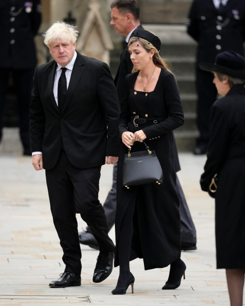 Royal Style - Farewell, Elizabeth - lady of style