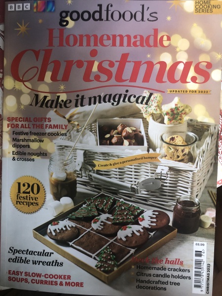 Countdown to Christmas 2022: it's s bit warm to be considering Christmas, but I'm doing it anyway! (Thread 3.)