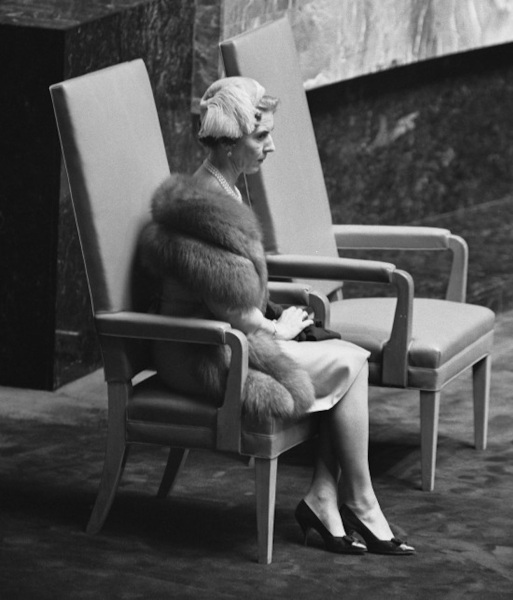 Royal Style: Elizabeth may be gone, but her diamonds are forever 