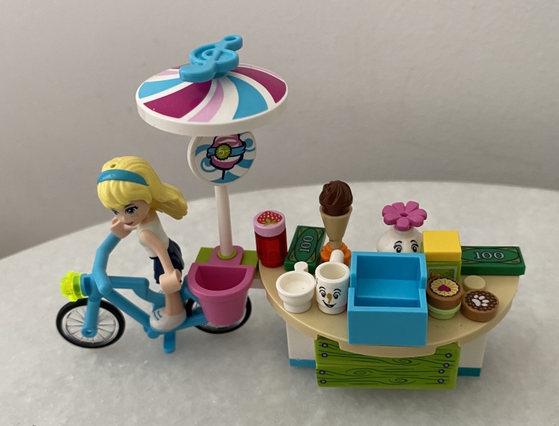 Share with LEGO your children’s most imaginative creations - £200 LEGO voucher to be won