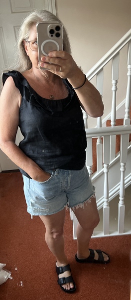 What are you wearing today? Melting into summer '22