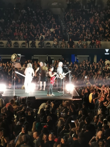 Aibu to remind you of how bloody brilliant Def Leppard are/were?