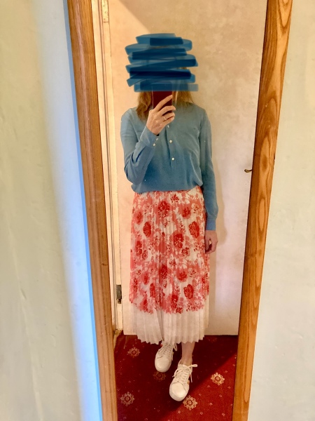 What are you wearing today? Melting into summer '22