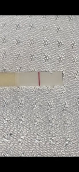 Am i crazy or is this possibly a positive preg test?