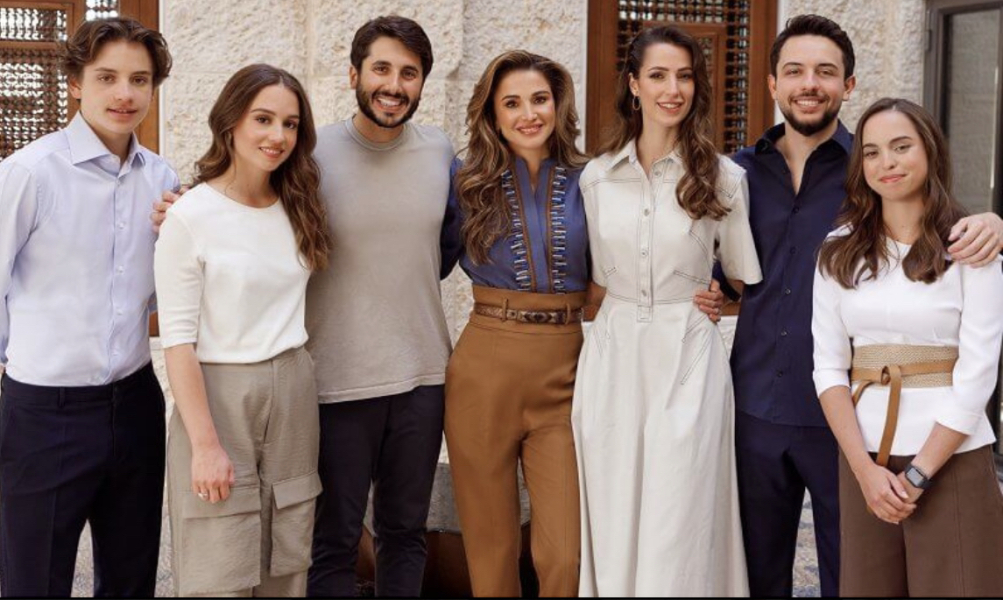 Royal Style - Bring out the Baubles! We'll wear your jewellery if you don't want to! 