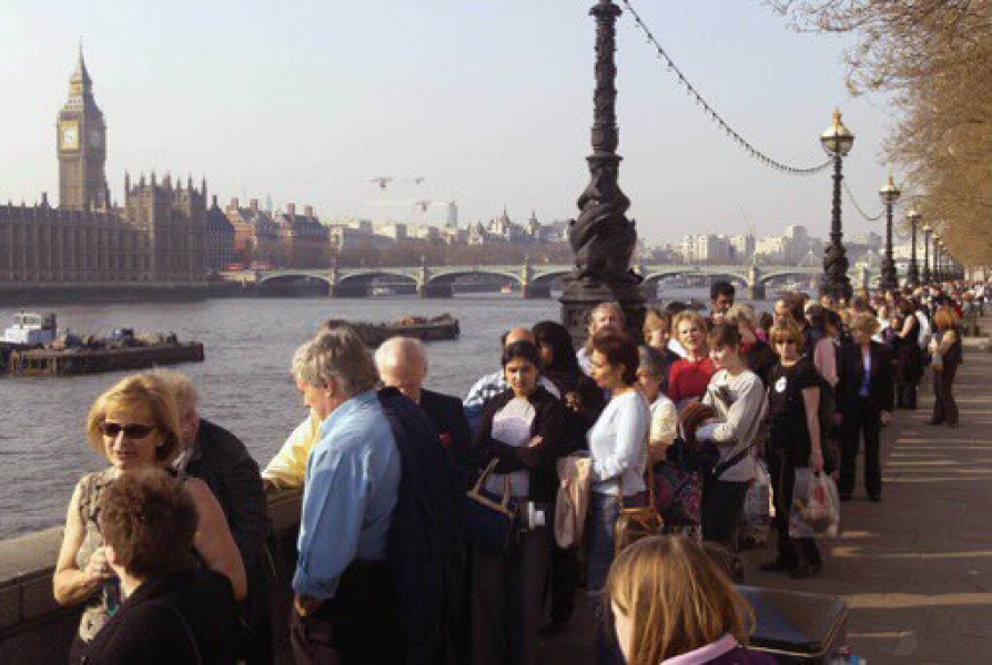 anyone queuing to see the coffin in London atm?
