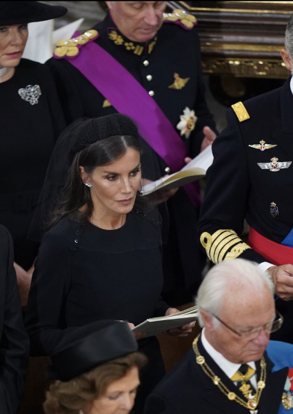 Royal Style - Farewell, Elizabeth - lady of style