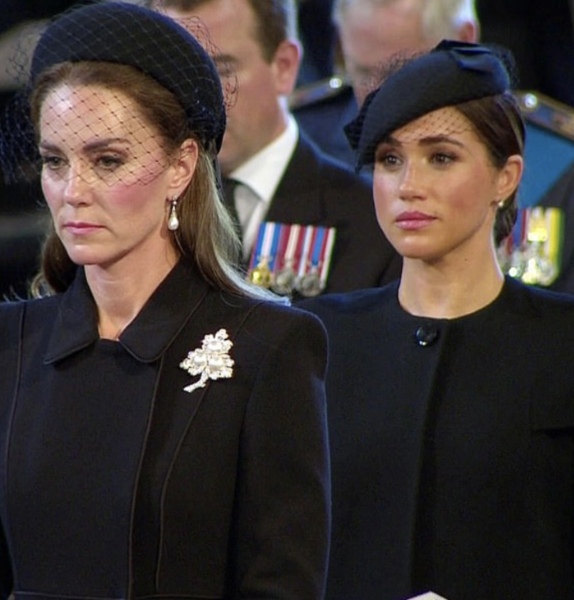 Royal Style - Farewell, Elizabeth - lady of style