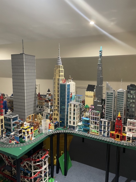 Share with LEGO your children’s most imaginative creations - £200 LEGO voucher to be won