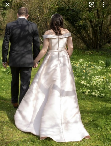 Said Yes to this dress!...but do I need to change my colour scheme? 