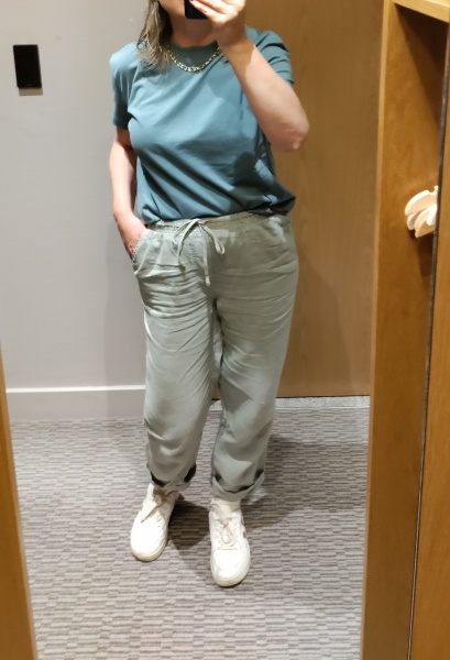 What are you wearing today? Melting into summer '22