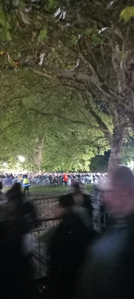 anyone queuing to see the coffin in London atm?