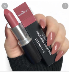 If you’re a brunette with fair skin, what’s your favourite lipstick? 