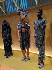 Les Parisiennes des Mamansnet: Always Have a Ball Gown at the Ready in Celebration of Your Enemy's Demise