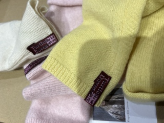 Thread 2 - the one with a bath humbug.