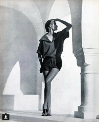 Les Parisiennes des Mamansnet: Always Have a Ball Gown at the Ready in Celebration of Your Enemy's Demise