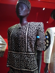 Les Parisiennes des Mamansnet: Always Have a Ball Gown at the Ready in Celebration of Your Enemy's Demise