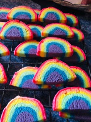 I need blue gingerbread men!