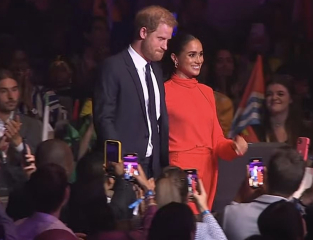 'Courtiers' by Valentine Low