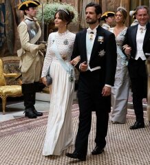 Royal Style - Bring out the Baubles! We'll wear your jewellery if you don't want to! 