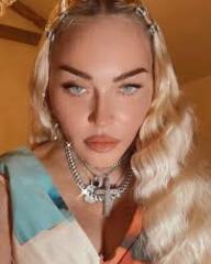 Madonna… wtf??