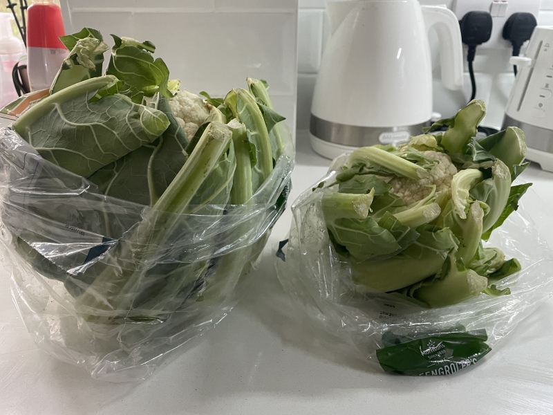 How big is a medium cauliflower?